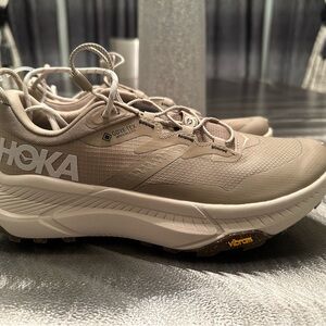 New Women’s Hoka Transport GTX